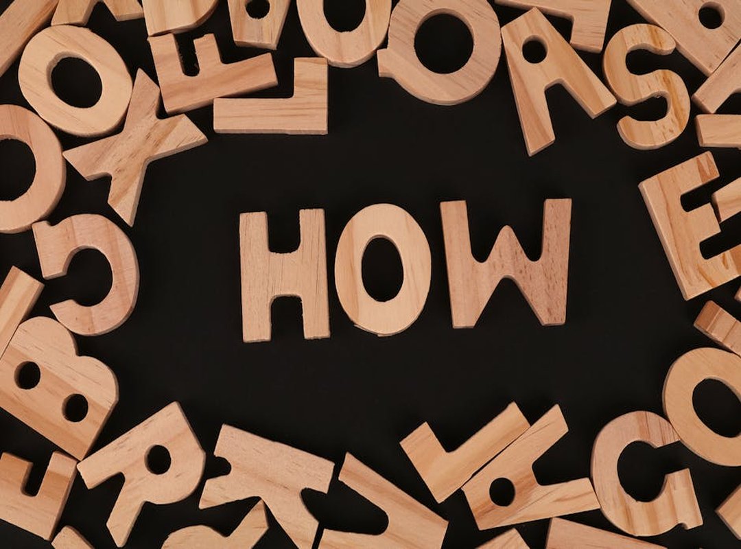 Behavioral Strategies to Avoid Spoilers