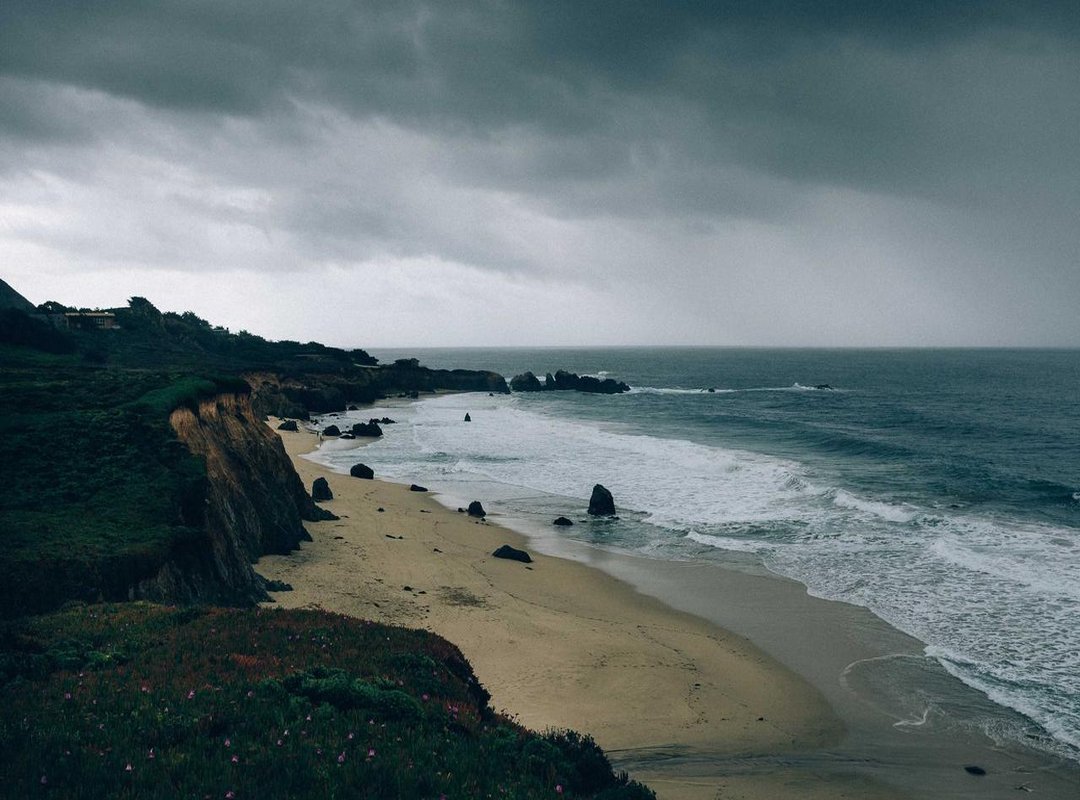 From Camera Roll to Feed: iPhone Tips and Aesthetic Editing